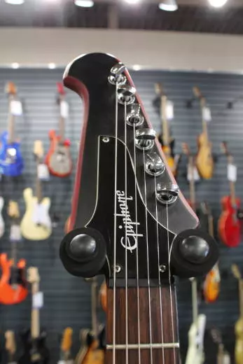 Epiphone - Firebird Studio - Worn Cherry 2